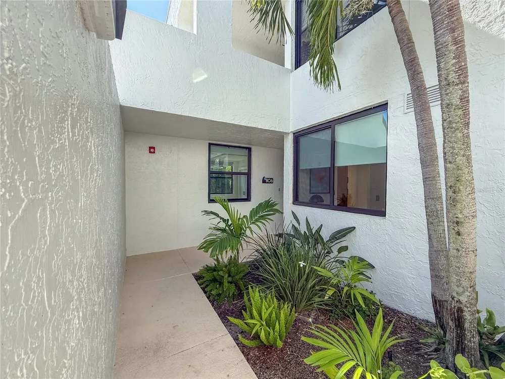 806 BAYPORT WAY #806 Longboat Key, FL 34228