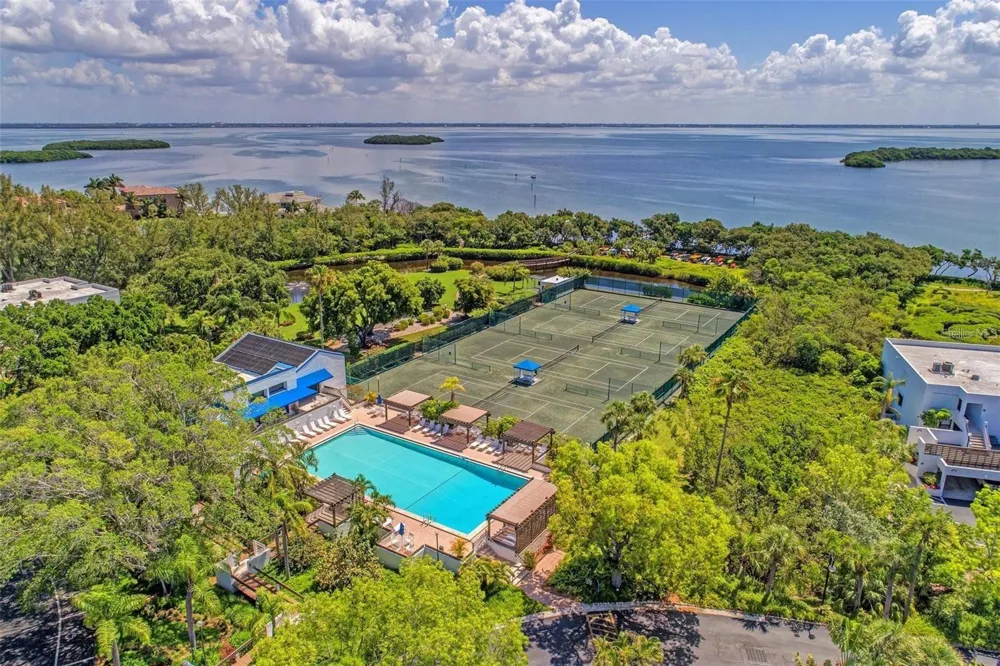 806 BAYPORT WAY #806 Longboat Key, FL 34228