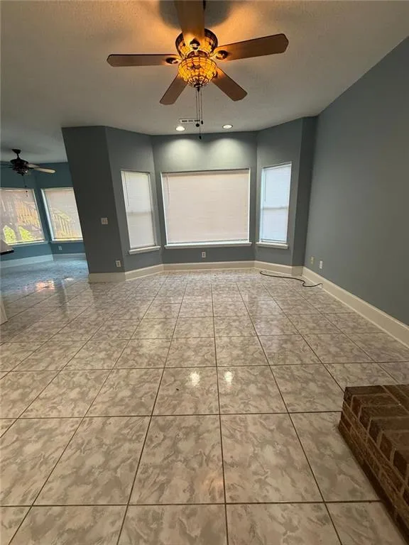 2337 Hollonville Road Brooks, GA 30205