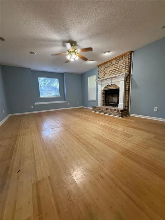 2337 Hollonville Road Brooks, GA 30205