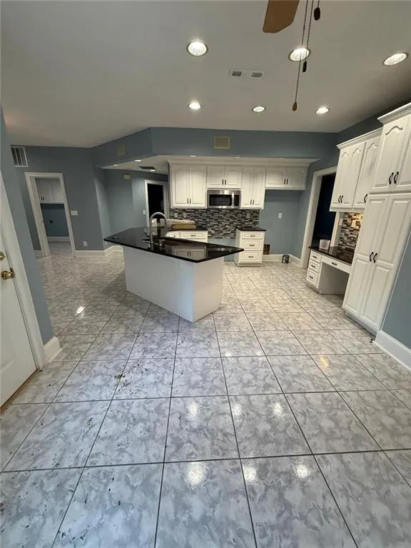 2337 Hollonville Road Brooks, GA 30205