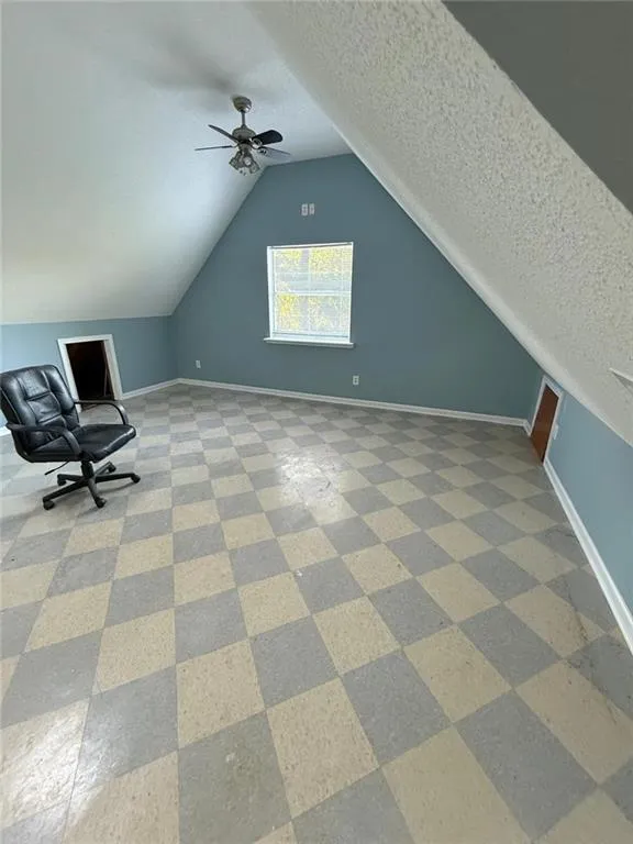 2337 Hollonville Road Brooks, GA 30205
