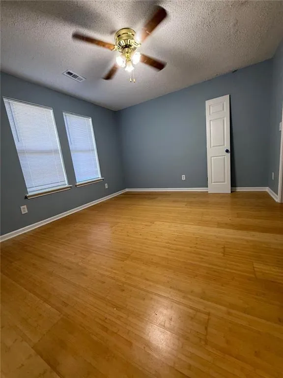 2337 Hollonville Road Brooks, GA 30205