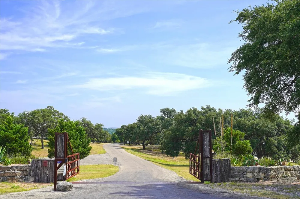 1655 Walnut Springs Road Johnson City, TX 78636