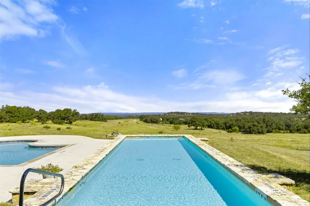 1655 Walnut Springs Road Johnson City, TX 78636