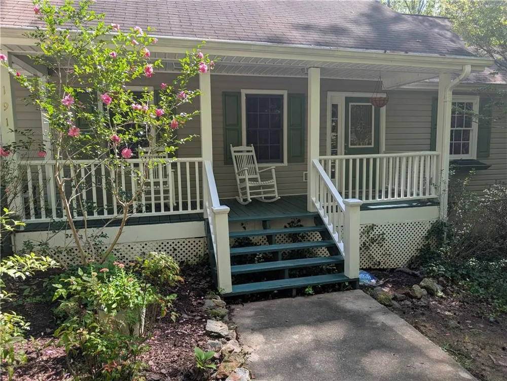 191 Bern Vista Sautee Nacoochee, GA 30571