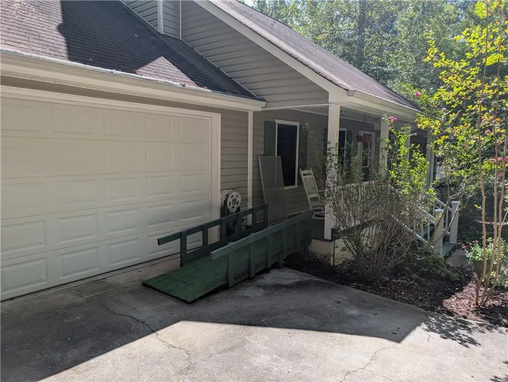 191 Bern Vista Sautee Nacoochee, GA 30571