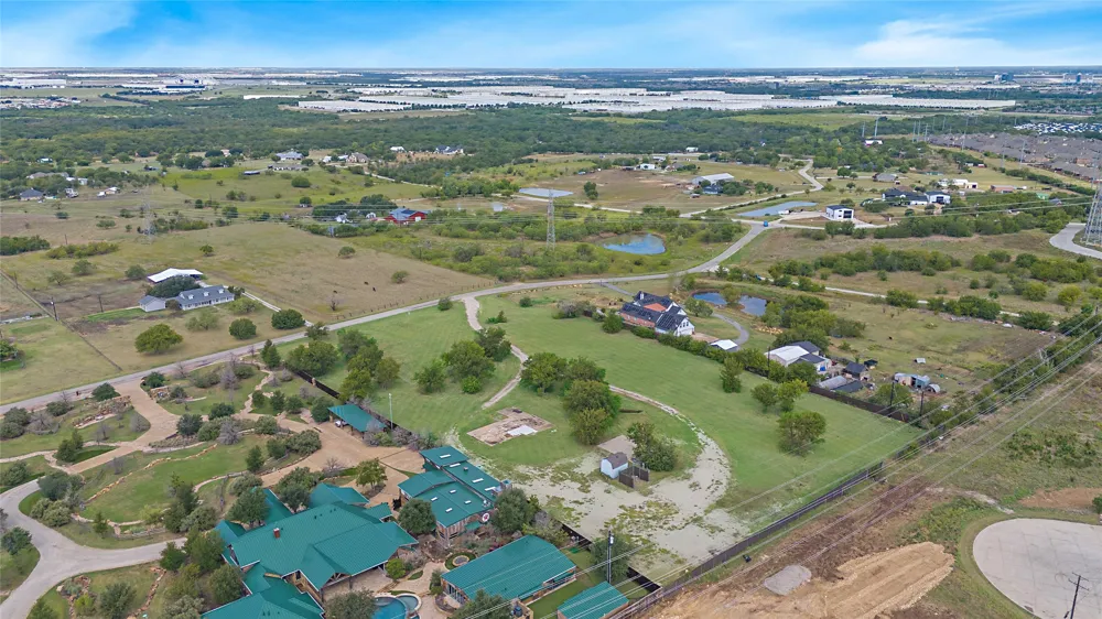14362 Chaparral Lane Roanoke, TX 76262