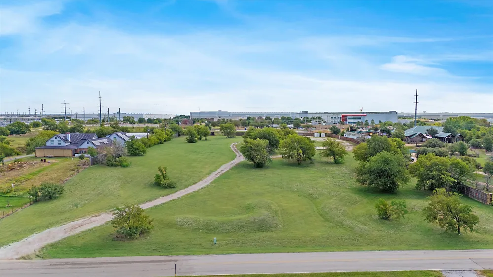 14362 Chaparral Lane Roanoke, TX 76262