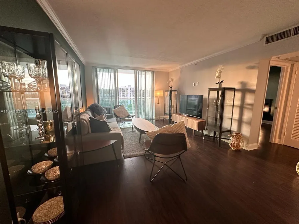 3000 S Ocean Dr #612 Hollywood, FL 33019