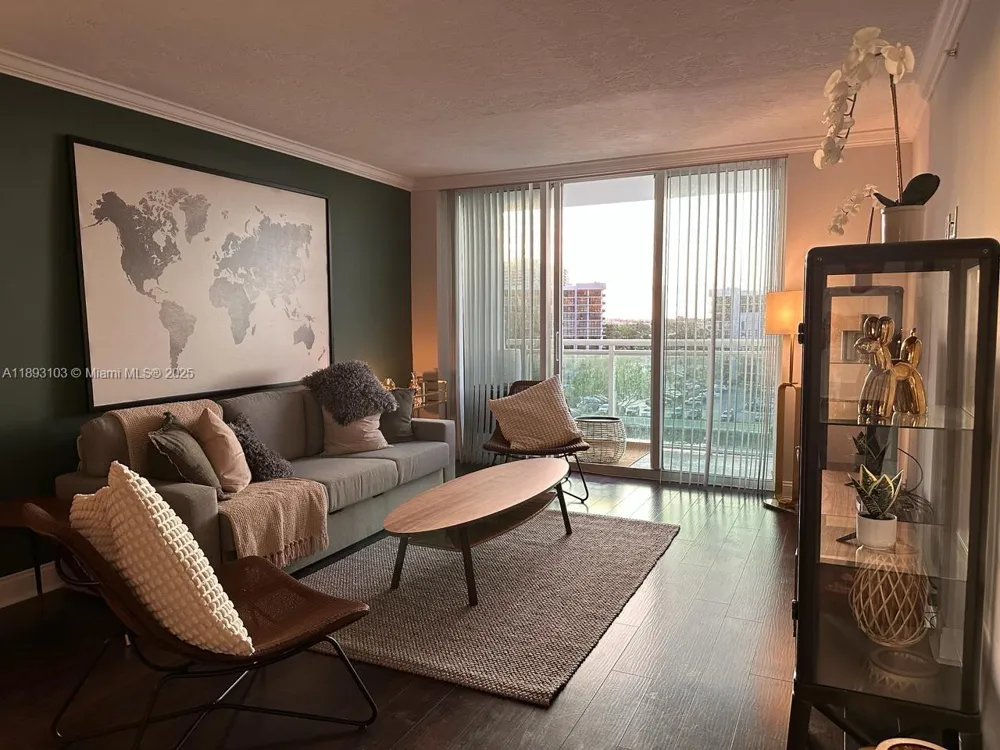 3000 S Ocean Dr #612 Hollywood, FL 33019