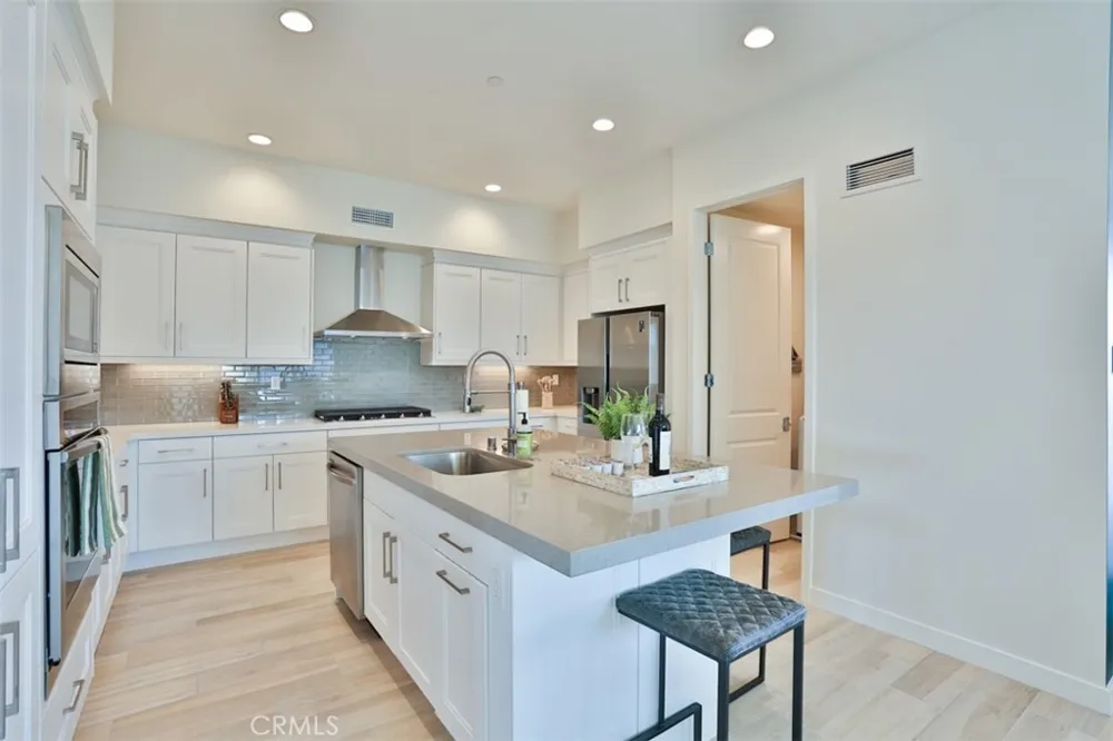 1529 Doheny Way Dana Point, CA 92629