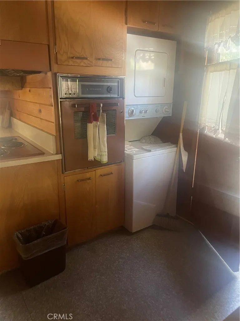 24327 Montreaux Crestline, CA 92325