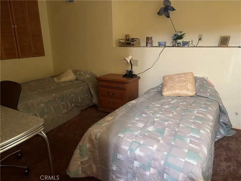 24327 Montreaux Crestline, CA 92325