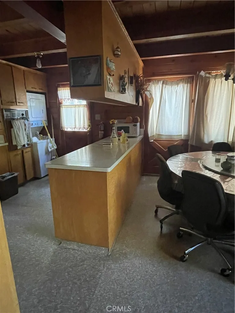 24327 Montreaux Crestline, CA 92325