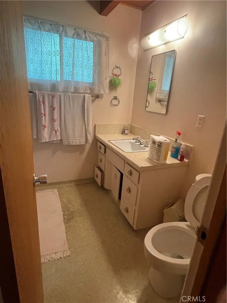 24327 Montreaux Crestline, CA 92325