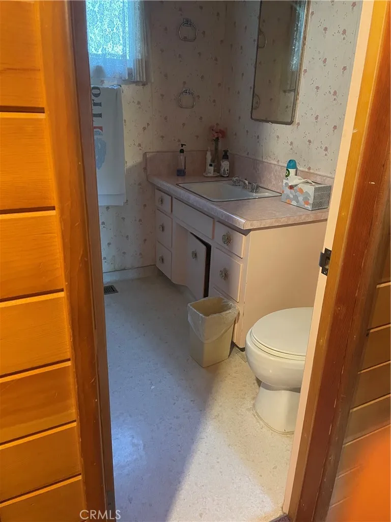 24327 Montreaux Crestline, CA 92325