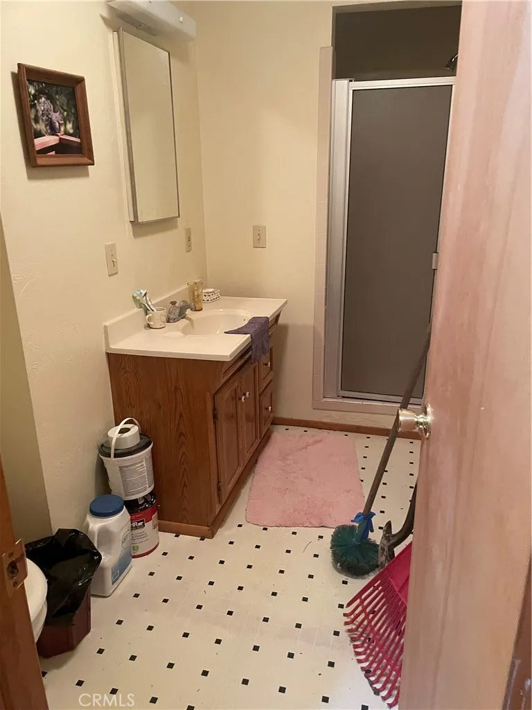 24327 Montreaux Crestline, CA 92325