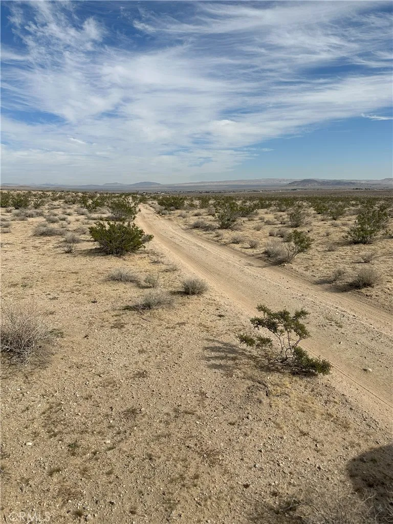 Hillview Road Hinkley, CA 92347