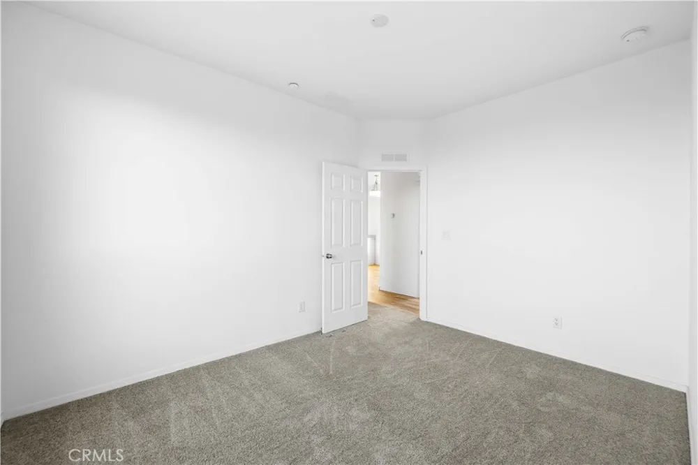 30440 104th E Littlerock, CA 93543