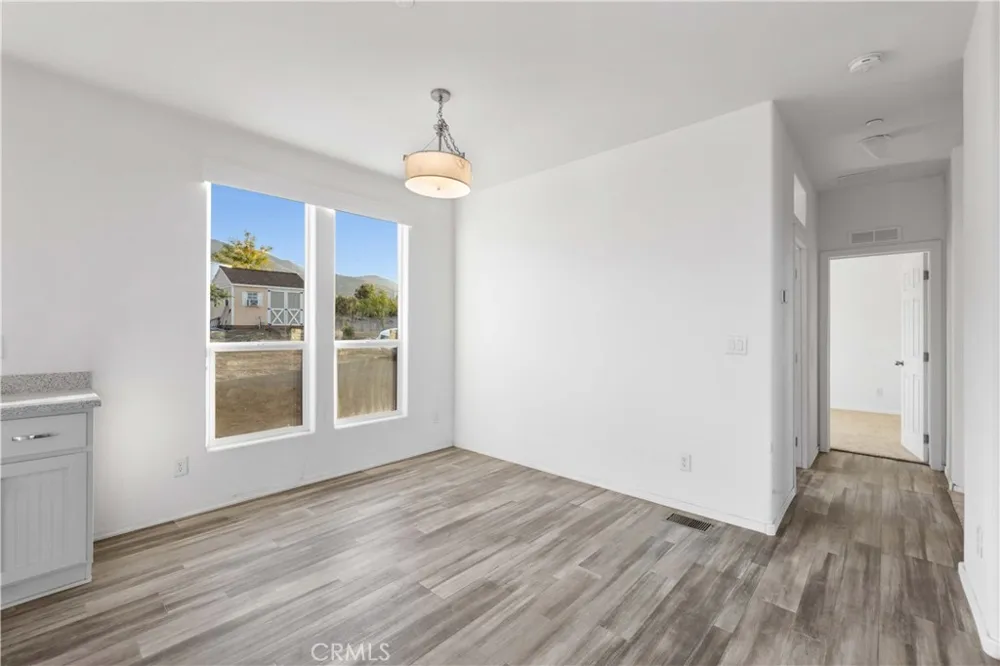 30440 104th E Littlerock, CA 93543
