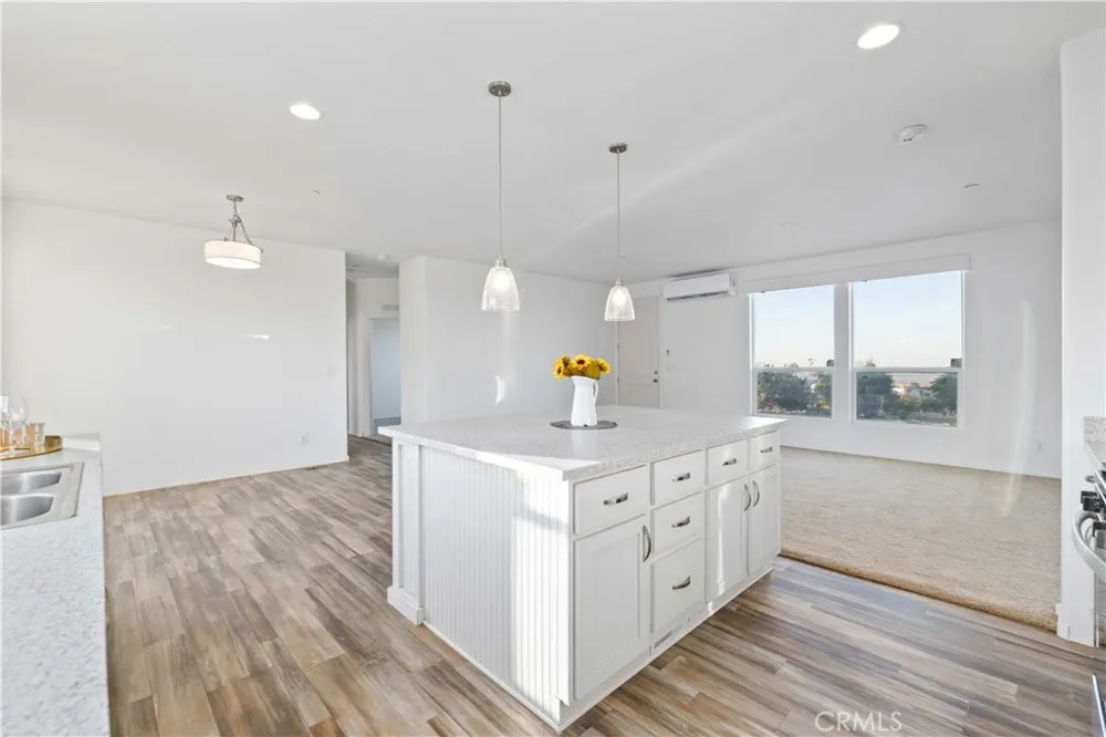 30440 104th E Littlerock, CA 93543