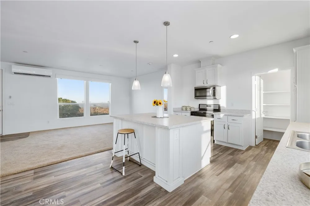 30440 104th E Littlerock, CA 93543