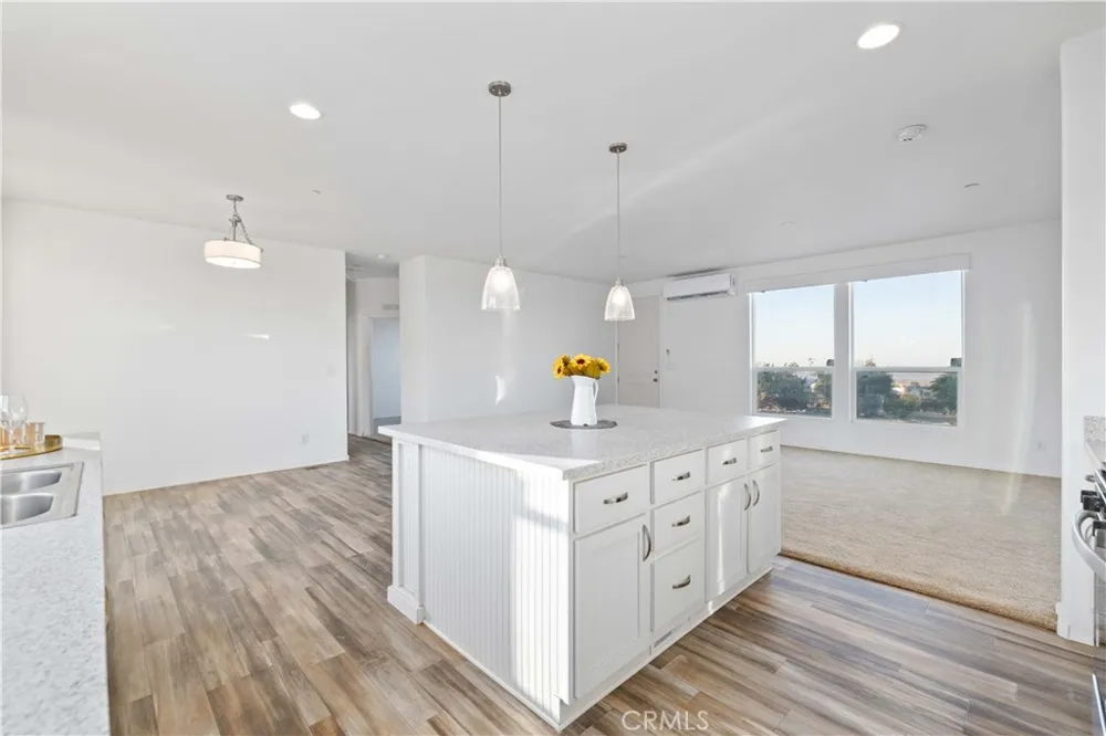 30440 104th E Littlerock, CA 93543
