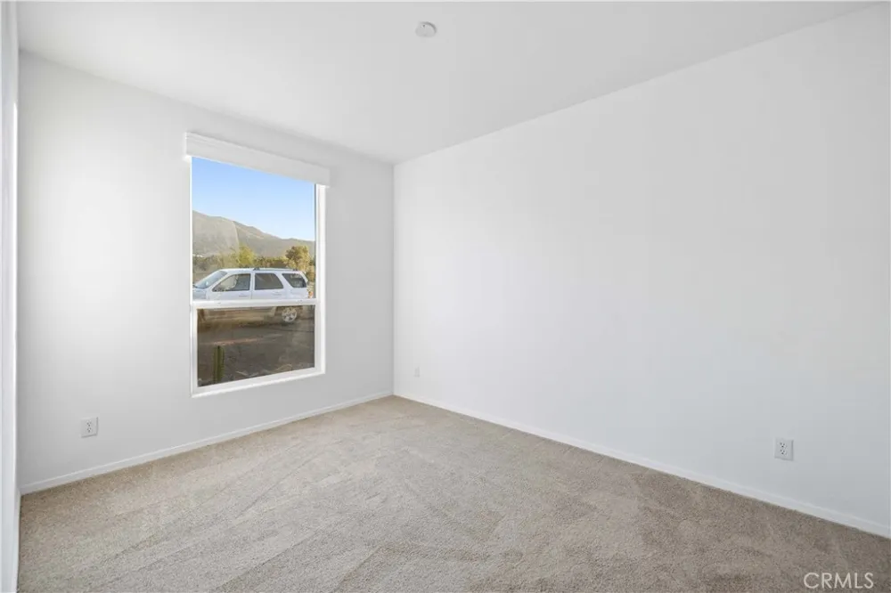 30440 104th E Littlerock, CA 93543