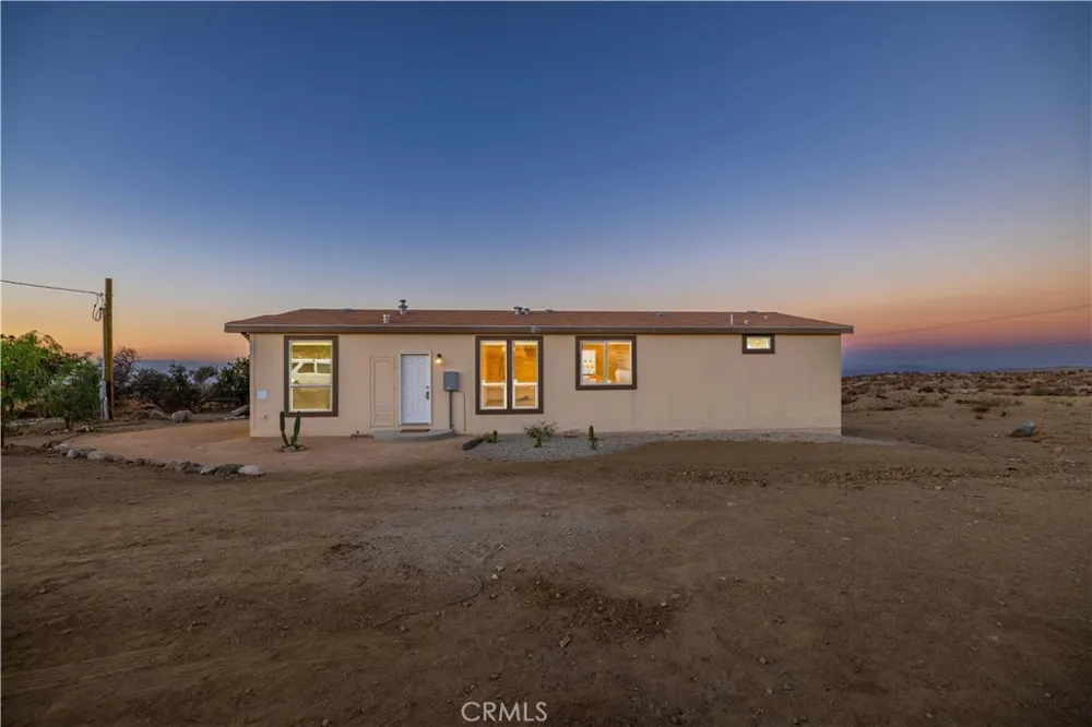 30440 104th E Littlerock, CA 93543