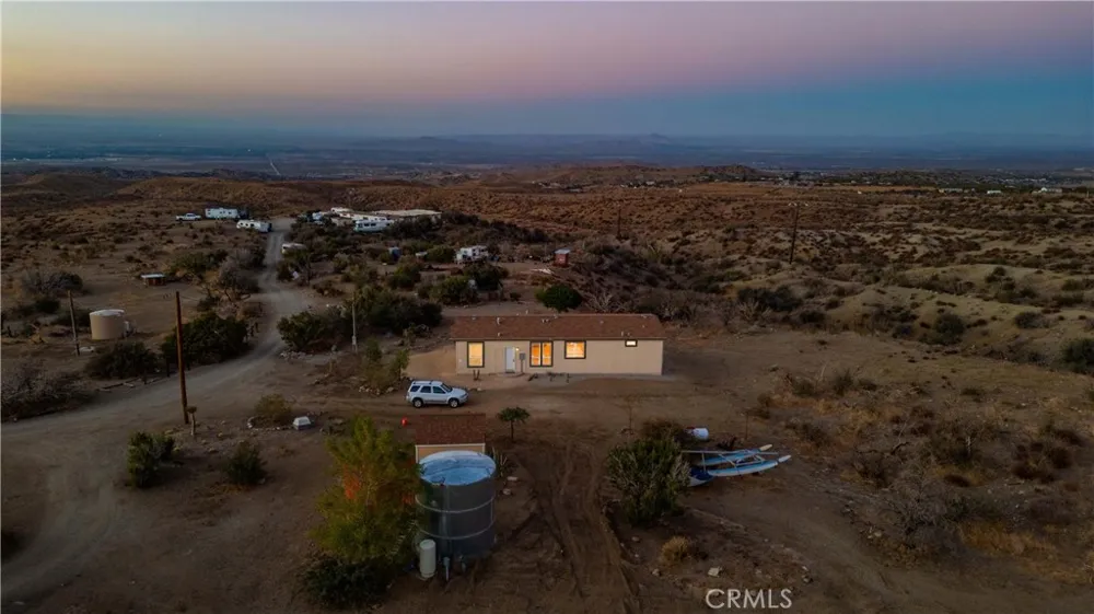 30440 104th E Littlerock, CA 93543