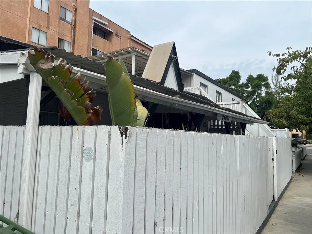 2403 Louella Avenue Venice, CA 90291