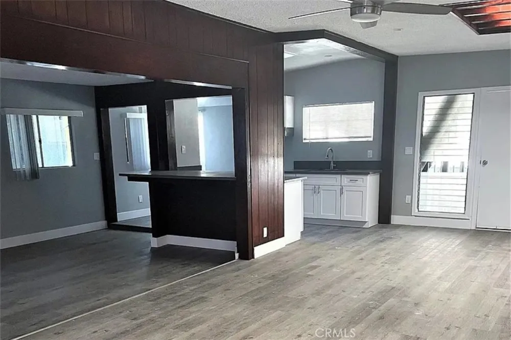2403 Louella Avenue Venice, CA 90291