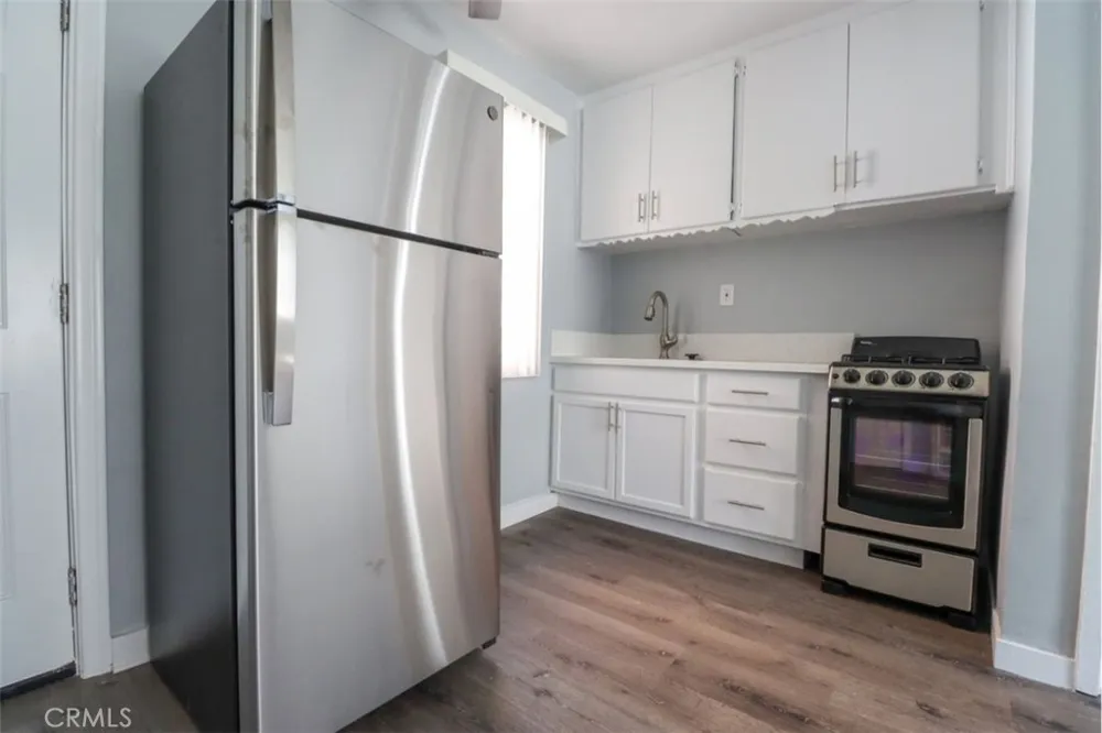 2403 Louella Avenue Venice, CA 90291