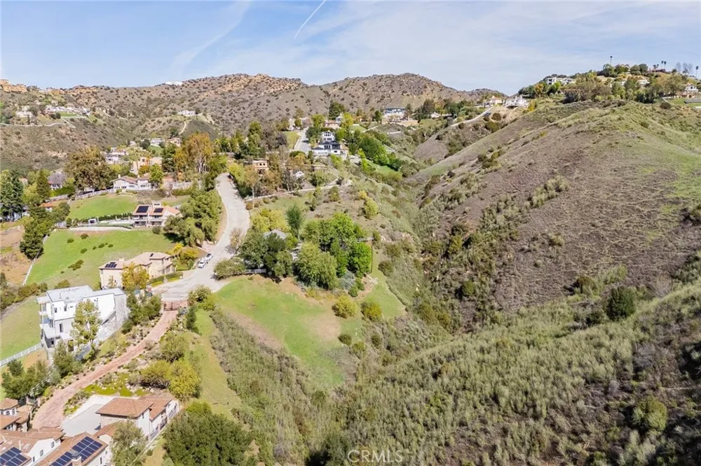 16 Holster Lane Bell Canyon, CA 91307