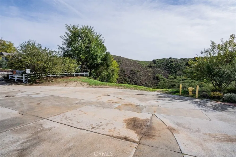 16 Holster Lane Bell Canyon, CA 91307