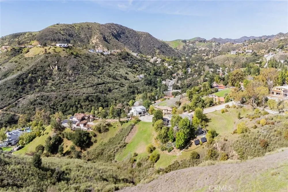 16 Holster Lane Bell Canyon, CA 91307
