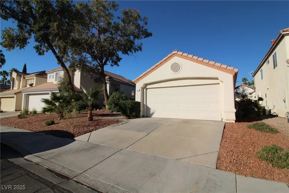 1629 British Cup Drive Las Vegas, NV 89117