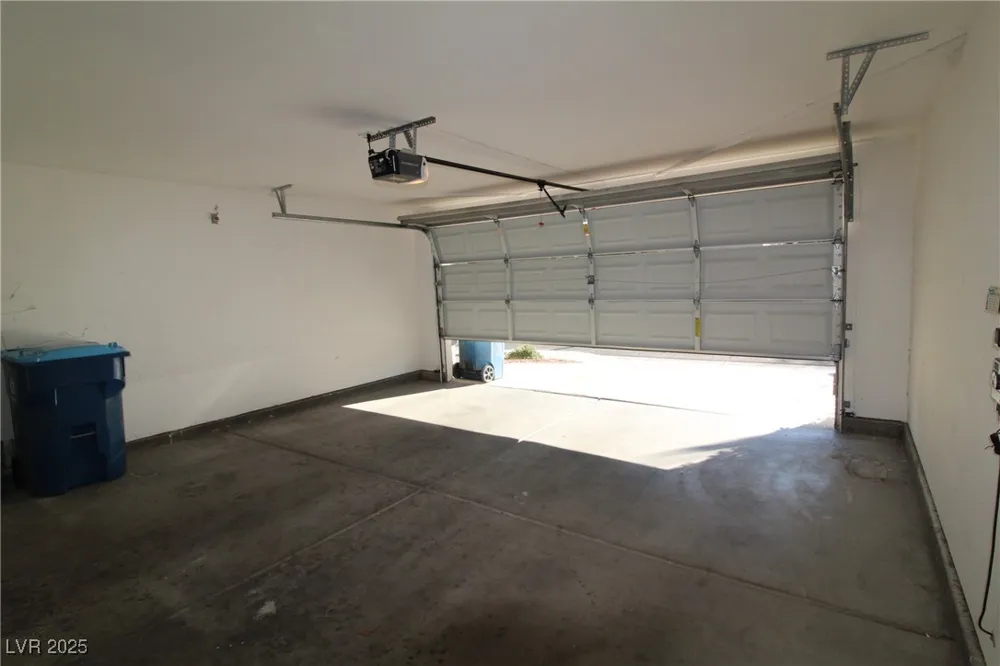 1629 British Cup Drive Las Vegas, NV 89117