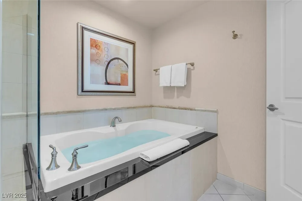 135 E Harmon Avenue #3407 Las Vegas, NV 89109
