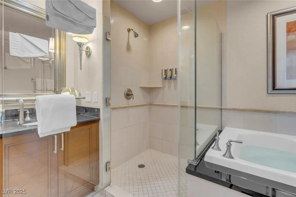 135 E Harmon Avenue #3407 Las Vegas, NV 89109