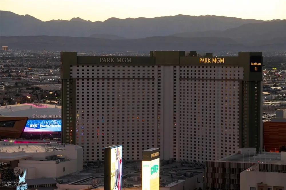 135 E Harmon Avenue #3407 Las Vegas, NV 89109