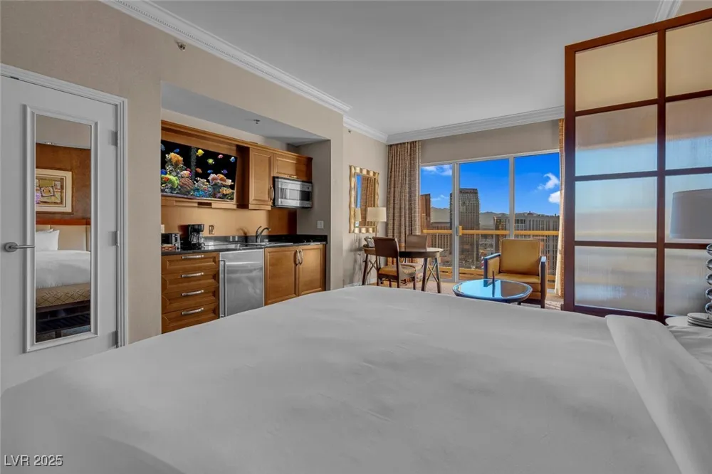 135 E Harmon Avenue #3407 Las Vegas, NV 89109
