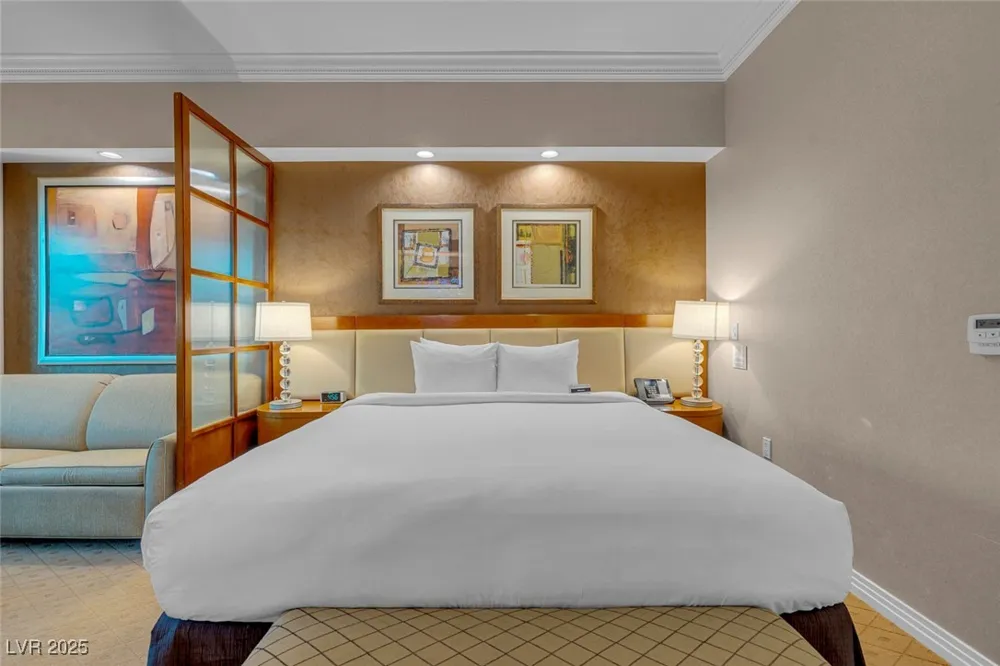 135 E Harmon Avenue #3407 Las Vegas, NV 89109