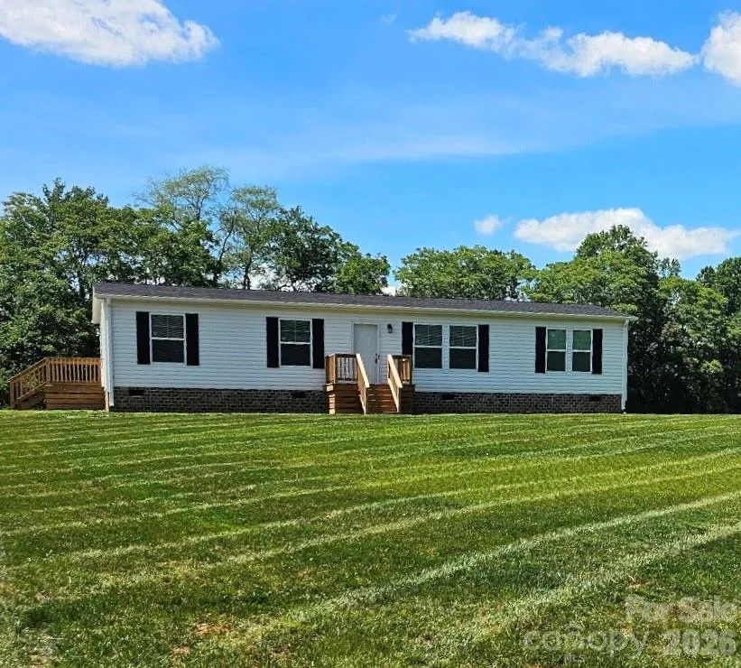501 Eagle Mills Road Hamptonville, NC 27020