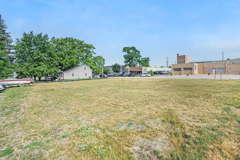 302 S James Street Ludington City, MI 49431