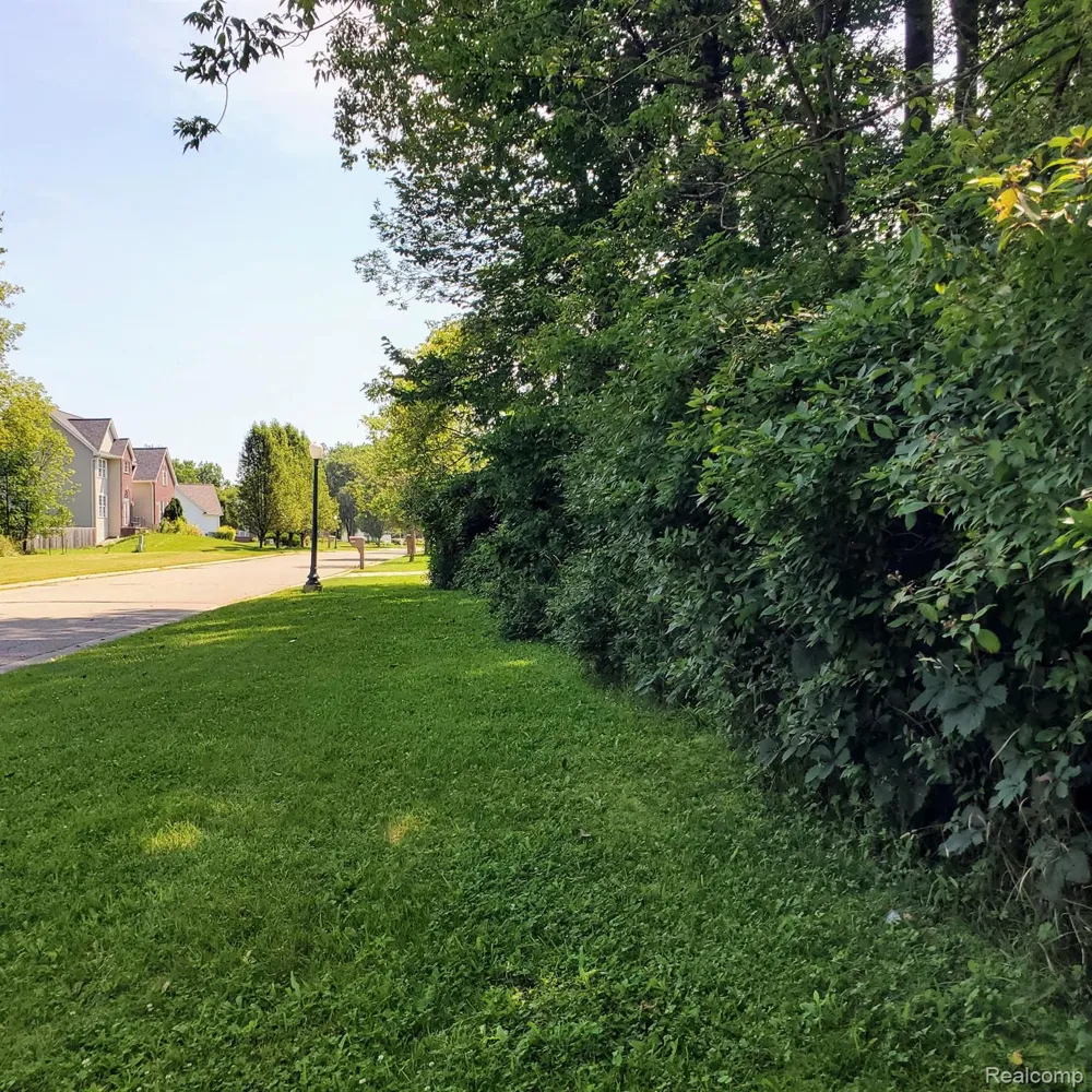 612 CARRIAGE WAY Davison City, MI 48423