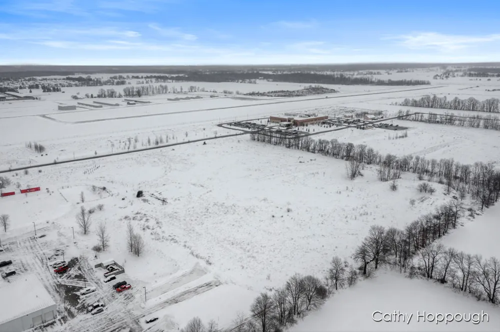 3615 S State Road Orange Township, MI 48846