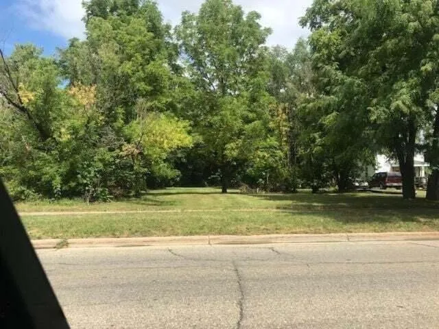 209 E North Street Kalamazoo City, MI 49007