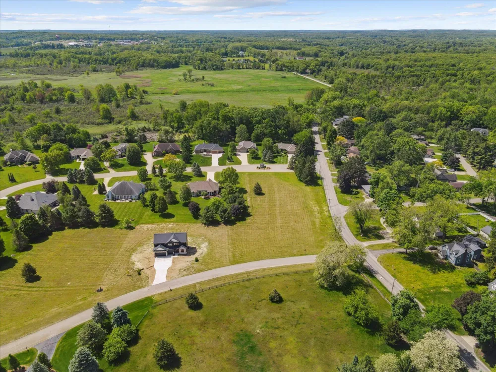 6000 Riverview Drive #5 Summit Township, MI 49203